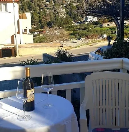 Big Blue Hvar شقة
